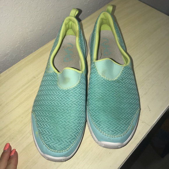 Ryka gym shoes - Picture 1 of 2